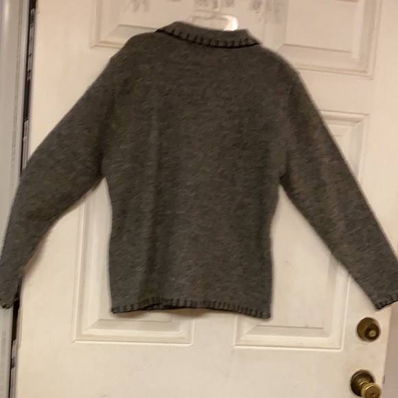 Worthington small wool gray zip up sweater. - Picture 4 of 7